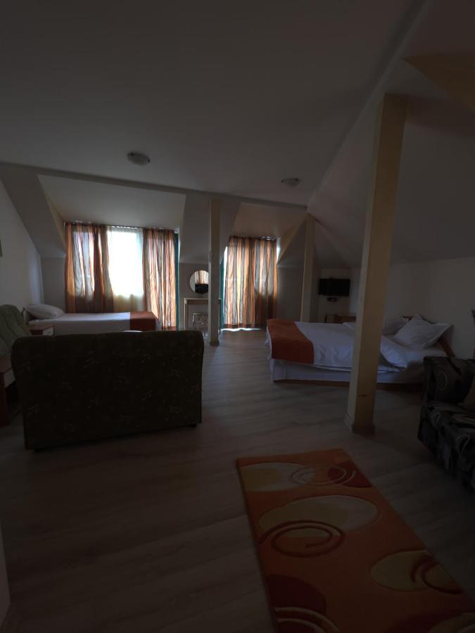 Hotel Orient Μπλαγκόεβγκραντ Εξωτερικό φωτογραφία
